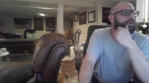 Snapshot of crm400 chatting on November 27, 4:25 am billybasement online show from November 27, 4:25 am