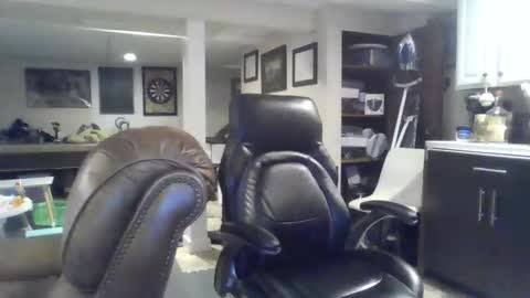 Snapshot of crm400 chatting on December 19, 3:24 am billybasement online show from December 19, 3:24 am