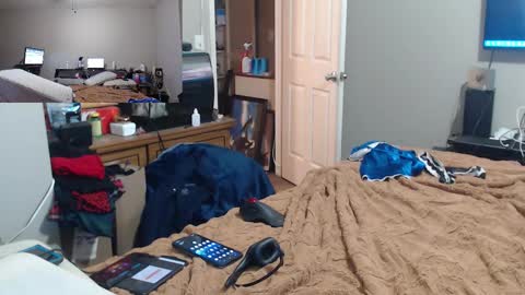 Crownandkat online show from February 25, 6:23 am