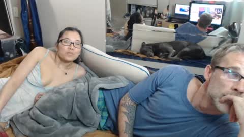 Crownandkat online show from April 16, 4:46 am