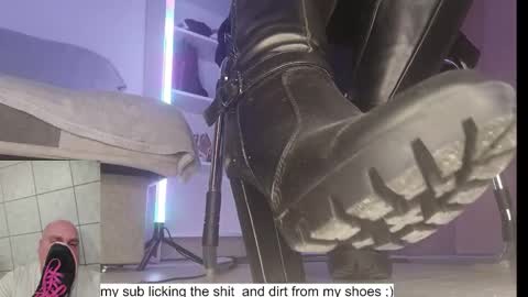 Cruel Siren online show from October 25, 8:58 pm