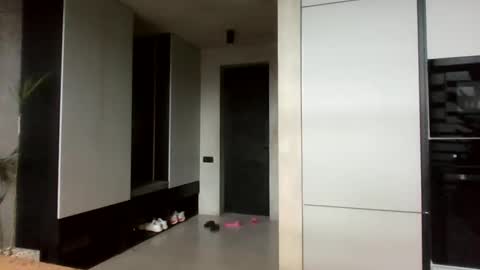 cruelworldxxx online show from January 14, 10:36 pm