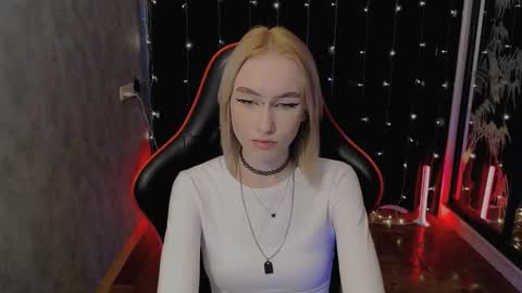 Snapshot of crybambi chatting on February 6, 7:12 am crybambi online show from February 6, 7:12 am