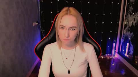 Snapshot of crybambi chatting on February 19, 9:49 am crybambi online show from February 19, 9:49 am