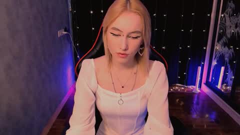 Snapshot of crybambi chatting on February 20, 8:38 am crybambi online show from February 20, 8:38 am