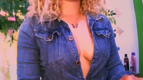 crysrus online show from December 24, 12:11 am