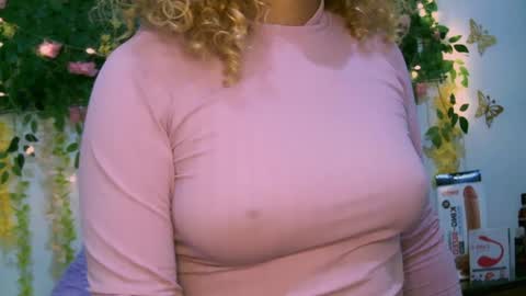 crysrus online show from February 6, 2:44 am