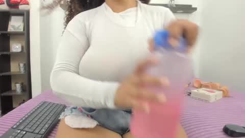 crystal_butterfly1 online show from February 1, 11:21 am