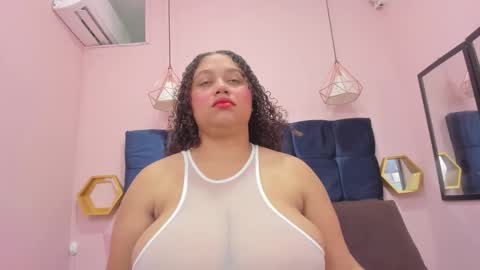 crystal_butterfly1 online show from November 16, 12:55 pm