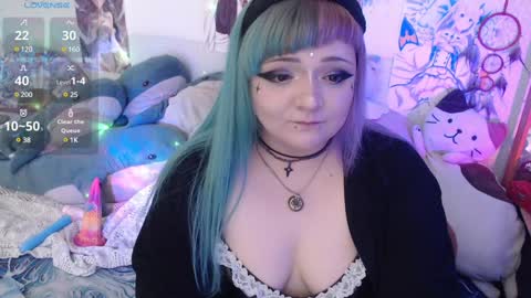 Snapshot of crystal_galaxy chatting on December 4, 10:57 am online show from December 4, 10:57 am