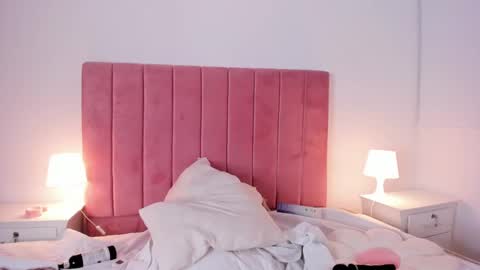 Snapshot of crystal_hartx chatting on December 22, 6:39 am Crystal online show from December 22, 6:39 am