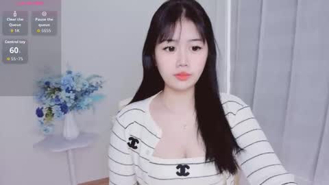 Snapshot of crystal_lea chatting on October 16, 11:50 pm crystal_lea online show from October 16, 11:50 pm