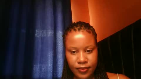 Snapshot of crystal_lisa chatting on October 14, 8:15 am lisa online show from October 14, 8:15 am