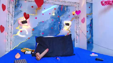 crystal online show from February 2, 7:23 pm