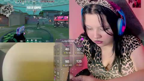 Snapshot of crystal_velvet01 chatting on January 14, 5:40 am crystal online show from January 14, 5:40 am