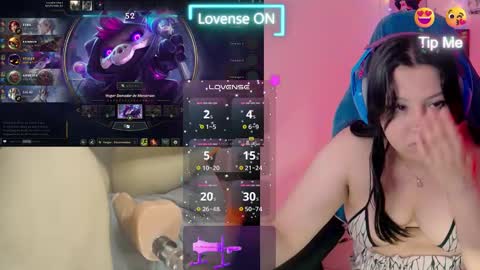 Snapshot of crystal_velvet01 chatting on January 26, 9:29 pm crystal online show from January 26, 9:29 pm