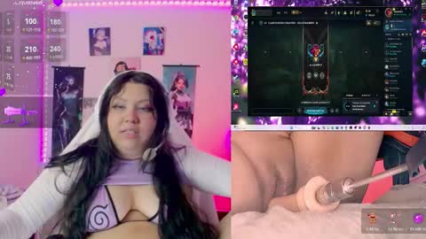 Snapshot of crystal_velvet01 chatting on February 7, 10:35 pm crystal online show from February 7, 10:35 pm