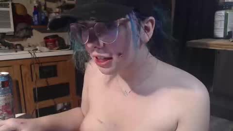 crystalcora online show from January 8, 5:10 am