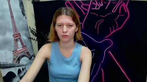 Stella online show from January 8, 4:00 pm