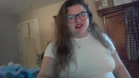 Snapshot of crystalizzzee chatting on March 6, 3:56 pm Herekittykitty69 online show from March 6, 3:56 pm