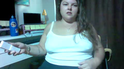 Snapshot of crystalizzzee chatting on September 18, 2:19 pm Herekittykitty69 online show from September 18, 2:19 pm