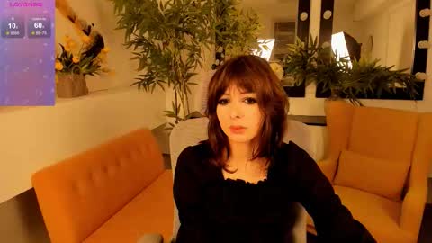 crystallbloom online show from September 19, 1:29 am