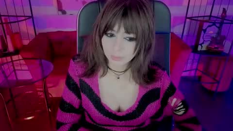 crystallbloom online show from February 11, 4:12 pm