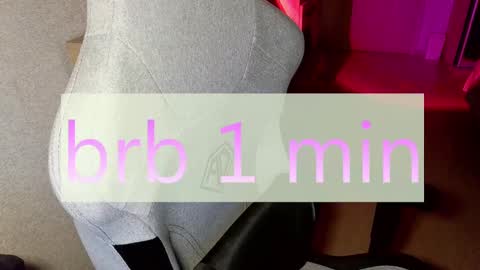 Snapshot of crystallkris chatting on January 5, 3:11 am Kristina online show from January 5, 3:11 am