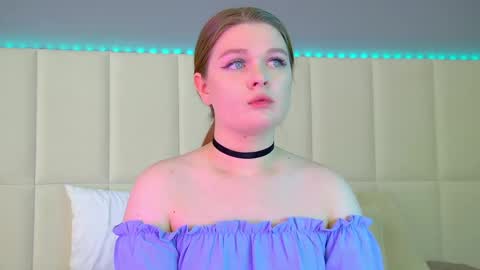 Crystal online show from March 1, 5:05 pm