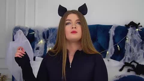 Crystal online show from October 26, 6:03 pm