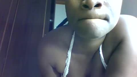 Snapshot of ctrl_cheeks chatting on December 16, 1:31 am ctrl_cheeks online show from December 16, 1:31 am