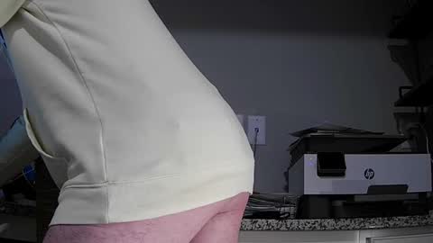 Snapshot of cuban2_slut chatting on September 29, 12:32 pm Cubantoo online show from September 29, 12:32 pm