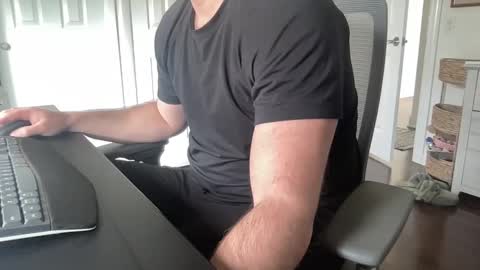 cuckgriff23 online show from April 3, 6:28 pm