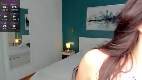 Snapshot of cuddles_jane chatting on November 2, 7:11 am Silvia online show from November 2, 7:11 am