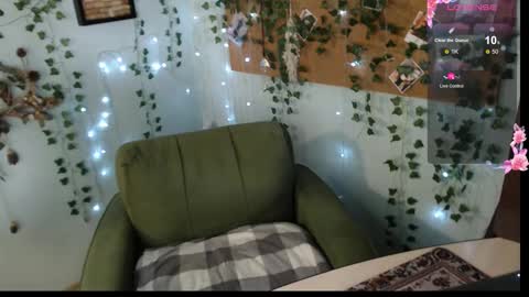 Chris online show from October 5, 6:12 am