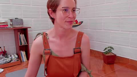 Leonela online show from January 18, 6:43 pm