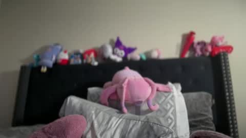 cum2charmxx online show from February 24, 2:04 pm