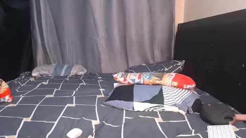 Snapshot of cum_central chatting on February 20, 5:18 pm cum_central online show from February 20, 5:18 pm