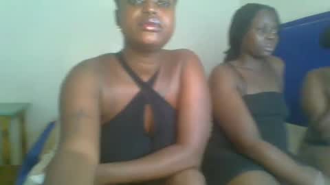 Snapshot of cum_central chatting on February 24, 8:17 am cum_central online show from February 24, 8:17 am