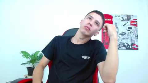 cumandres online show from November 12, 2:06 pm