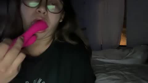 Snapshot of cumberinme chatting on November 18, 8:30 am cumberinme online show from November 18, 8:30 am