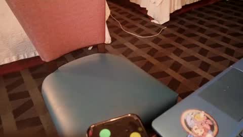 Snapshot of cumdonkey1992 chatting on September 28, 6:41 am Buck black online show from September 28, 6:41 am