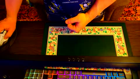 Snapshot of cumforme1988 chatting on September 18, 8:05 am cumforme1988 online show from September 18, 8:05 am