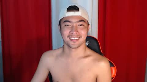 Snapshot of cumhavefun25 chatting on May 14, 5:53 pm ask me online show from May 14, 5:53 pm