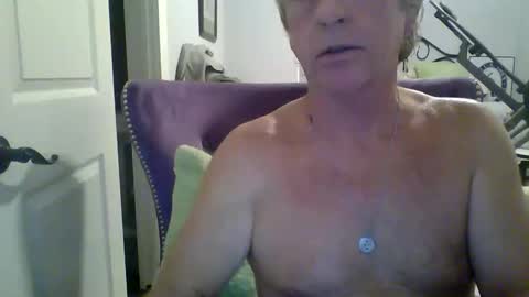 cumngetit910 online show from December 4, 11:57 pm