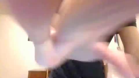 Snapshot of cumsterbator chatting on November 17, 1:22 am cumsterbator online show from November 17, 1:22 am