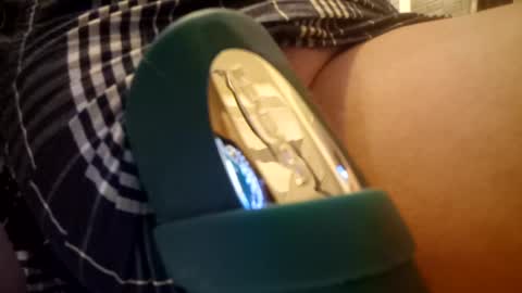 Snapshot of cumtribute2u chatting on January 29, 10:01 pm cumtribute2u online show from January 29, 10:01 pm