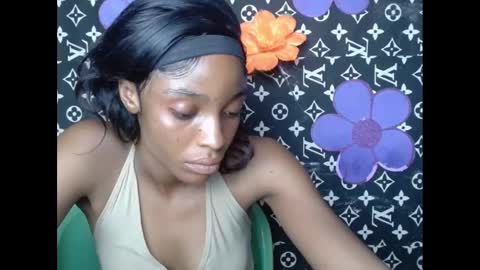 Snapshot of cupidxdoll chatting on February 20, 11:32 pm cupidxdoll online show from February 20, 11:32 pm