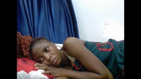 Snapshot of cupidxdoll chatting on December 1, 7:13 am cupidxdoll online show from December 1, 7:13 am