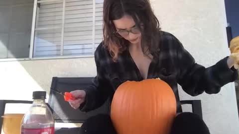 Cupid online show from October 22, 6:40 pm